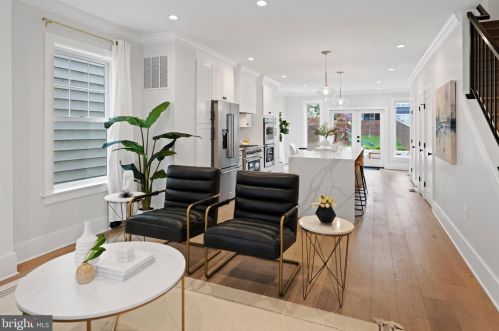 1224 Jackson St, Washington, DC 20017-4017