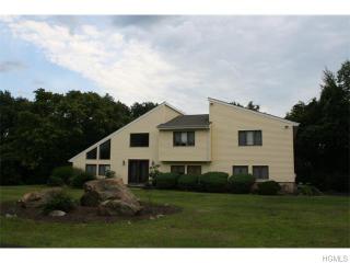 11 Ridge Rd, Mount Ivy, NY 10970-2112