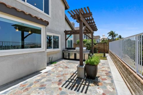 2225 Calle Margarita, San Dimas CA 91773-4468 exterior