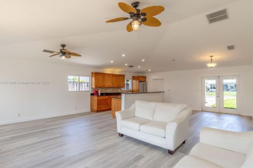 947 Nautilus Isle, Dania Beach FL  33004-2356 exterior