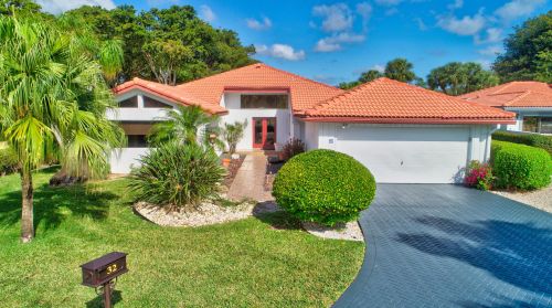 32 Estate Dr, Boynton Beach, FL 33436-6202