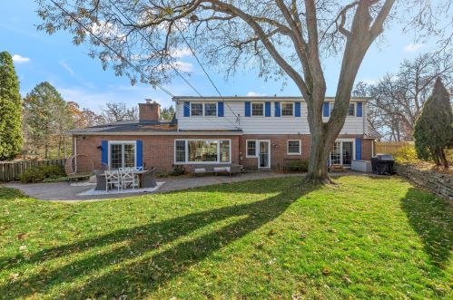 1110 Downing Dr, Waukesha WI  53186-6735 exterior