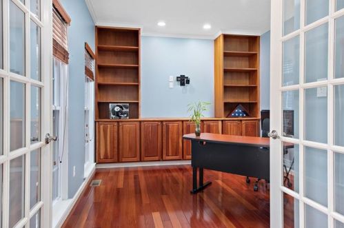 313 Kenney Dr, Sewickley, PA 15143-8778