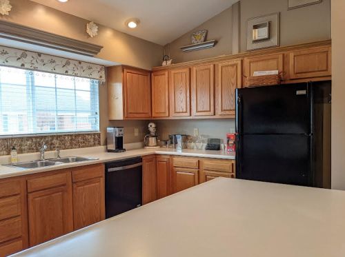 1771 Pinehurst Dr, Springfield OH 45502-7897 exterior