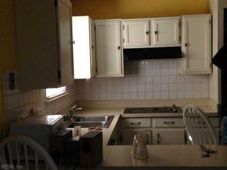 1727 Weber Ave, Chesapeake, VA 23320-2241