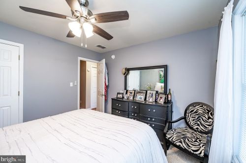 117 Riverside Dr, Bybee VA  22963-2020 exterior