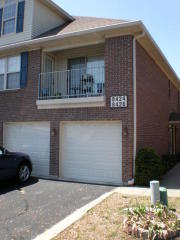 8424 Grand Trevi Dr, Louisville, KY 40228-4212
