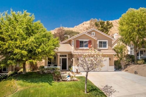 29139 Mammoth Ln, Santa Clarita, CA 91387-6215