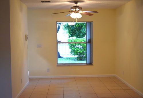 3176 Turtle Cv, West Palm Beach, FL 33411-6468