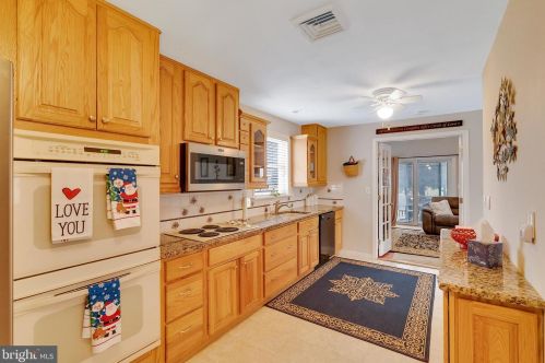 600 2nd Ave, Collegeville PA  19426-2367 exterior