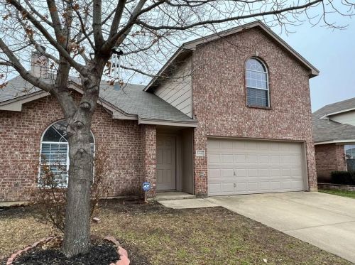 8440 Trinity Vista Trl, Hurst TX  76053-7420 exterior