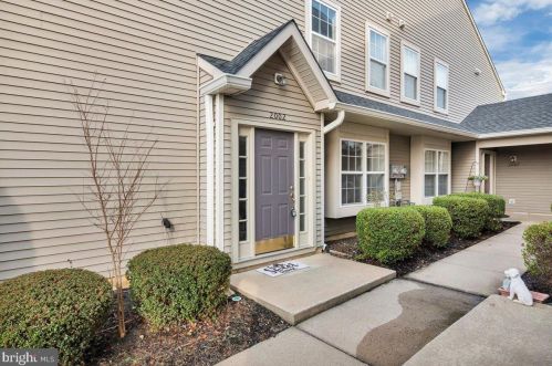 2002 Gramercy Way, Mount Laurel NJ  08054-6731 exterior