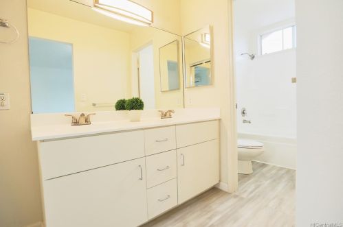 91-1010 Keoneae Pl, Ewa Beach HI  96706-4720 exterior