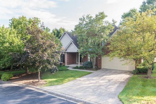 1370 Estates Hill Cir, Lexington, KY 40511-2320
