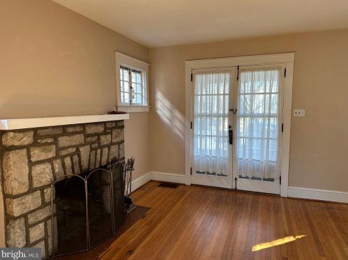 741 State St, Lancaster PA  17603-2642 exterior