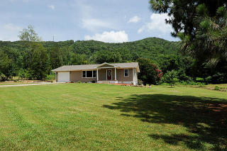 8722 Stone Ln, College Dale, TN 37363-9272