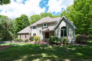 34 Hidden Springs Rd, Madison, CT 06443-1670