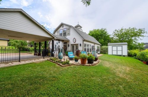 313 Collins St, Argyle TX  76226-2305 exterior