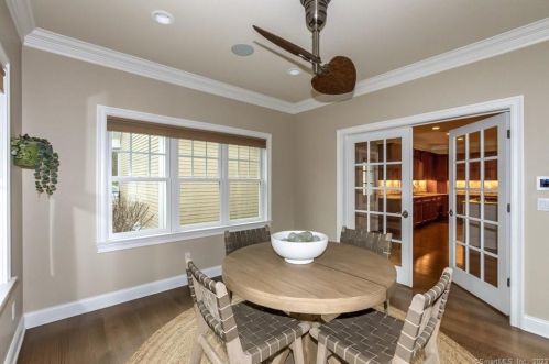 18 Heron Pond Rd, Essex CT  06426-1466 exterior