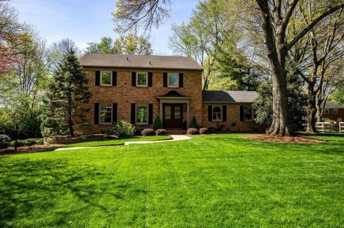 10724 Adventure Ln, Cincinnati, OH 45242-4249