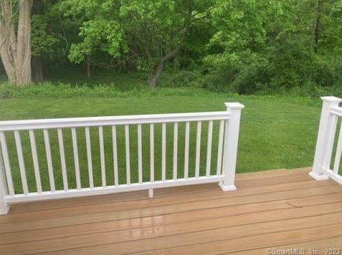 181 Circle Dr, Litchfield CT  06750-1761 exterior