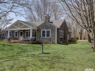 555 Three Waters Ln, Orient Point, NY 11957-1542