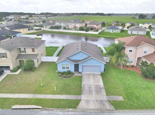 1041 Brenton Manor Dr, Winter Haven, FL 33881-2813