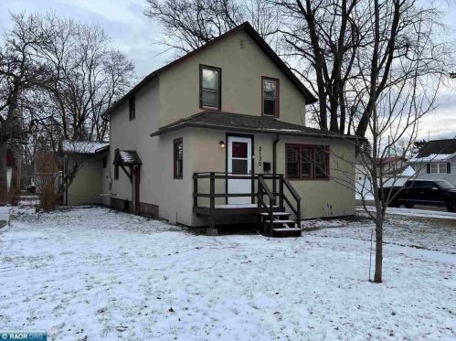 2130 11th Ave, Hibbing MN  55746-1835 exterior