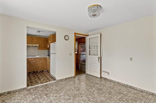 7 Mott St, Providence RI  02909-6024 exterior