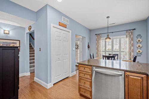 105 Isleworth Way, Gibsonia PA  15044-6083 exterior