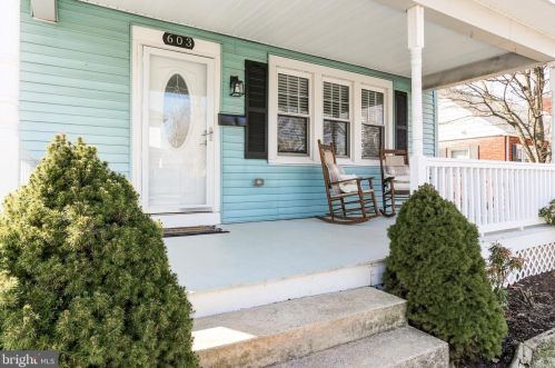 603 High St, Hummelstown, PA 17036-1908