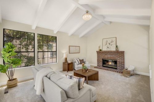 17820 Holiday Dr, Morgan Hill, CA 95037-6316