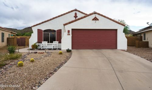 8014 Mural Hill Dr, Tucson, AZ 85743-7513