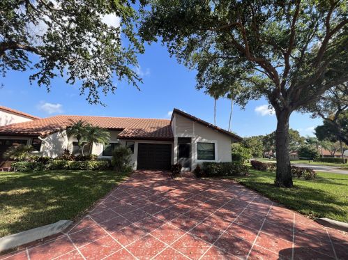 6135 Kings Gate Cir, Delray Beach, FL 33484-2497
