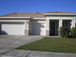 12878 High Vista St, Victorville, CA 92395-8200