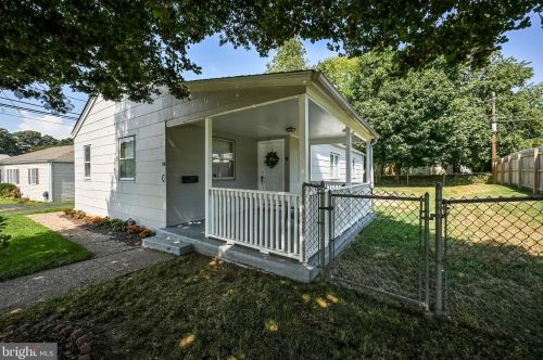 34 Lynbrook Rd, Wilmington, DE 19804-2671