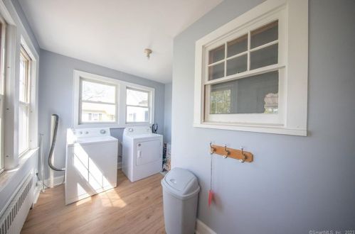 17 Wild Rose Pl, Waterford CT  06385-2328 exterior