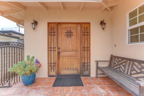 2856 Monogram Ave, Long Beach, CA 90815-1536