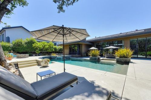 2913 Capetanios Dr, Folsom CA  95762-4606 exterior