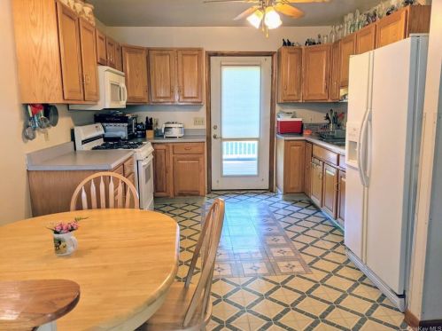 610 Prosperous Valley Rd, Middletown NY  10940-6149 exterior