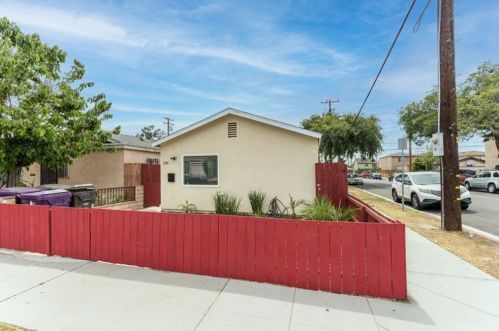 3395 Adriatic Ave, Long Beach, CA 90810-2339