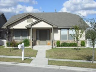 118 Zapalac, Uhland, TX 78640-5786