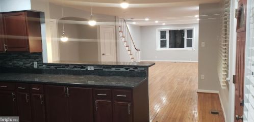850 Longshore Ave, Philadelphia PA  19111-4423 exterior