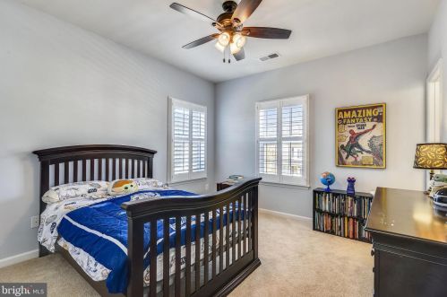 21099 Honeycreeper Pl, Leesburg VA exterior