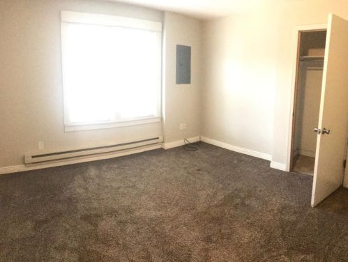 624 3 St, Willmar MN 56201-4512 exterior