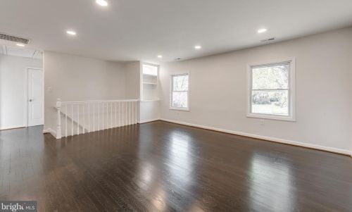 2004 York Dr, Woodbridge VA  22191-2433 exterior