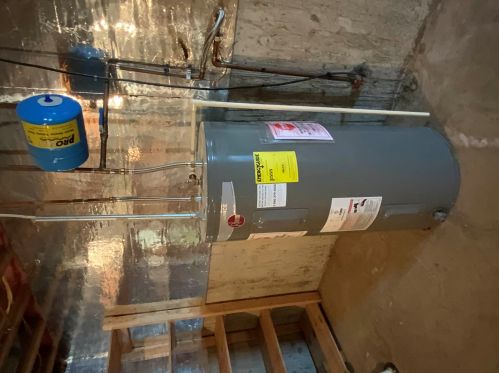 6247 Apple Valley Ct, Florence KY  41042-9380 exterior