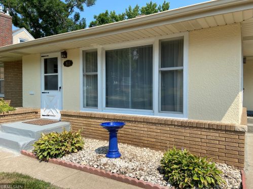 811 Hoyt Ave, Saint Paul, MN 55106-1042