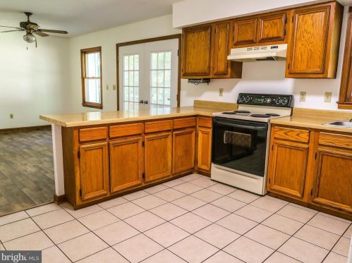 261 White Oak Ct, Harpers Ferry, WV 25425-5654