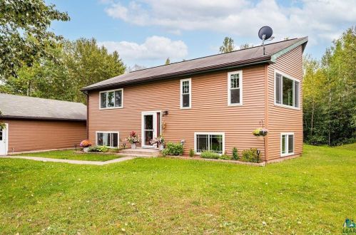 51 Marks Dr, Silver Bay, MN 55614-1131